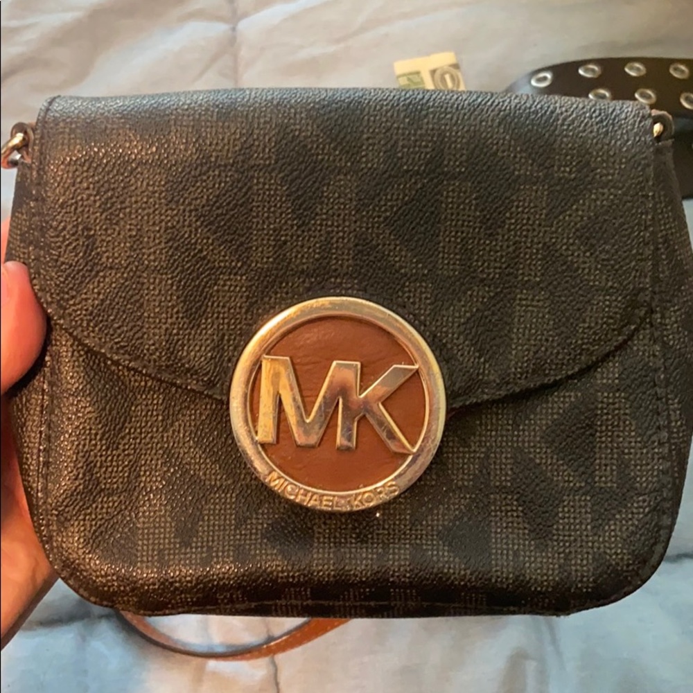 Micheal Kors Crossbody Purse